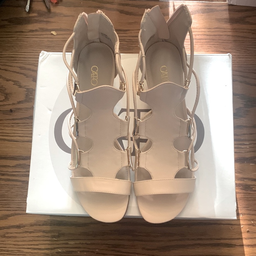 Nude Cato Heels - new with tags